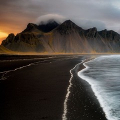 Melodic Momentum Podcast - Vol. 2 (Adriatique inspired Mix)