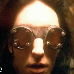 Closer by NIN House Remix