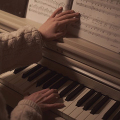 ميلاد صديقتي المُبهره والمذهِله دائما عامك سعيد يابهجة القلب ومسراته"هدوشه"😔