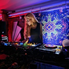 Elick-Dj-Set-Hunter's-Moon