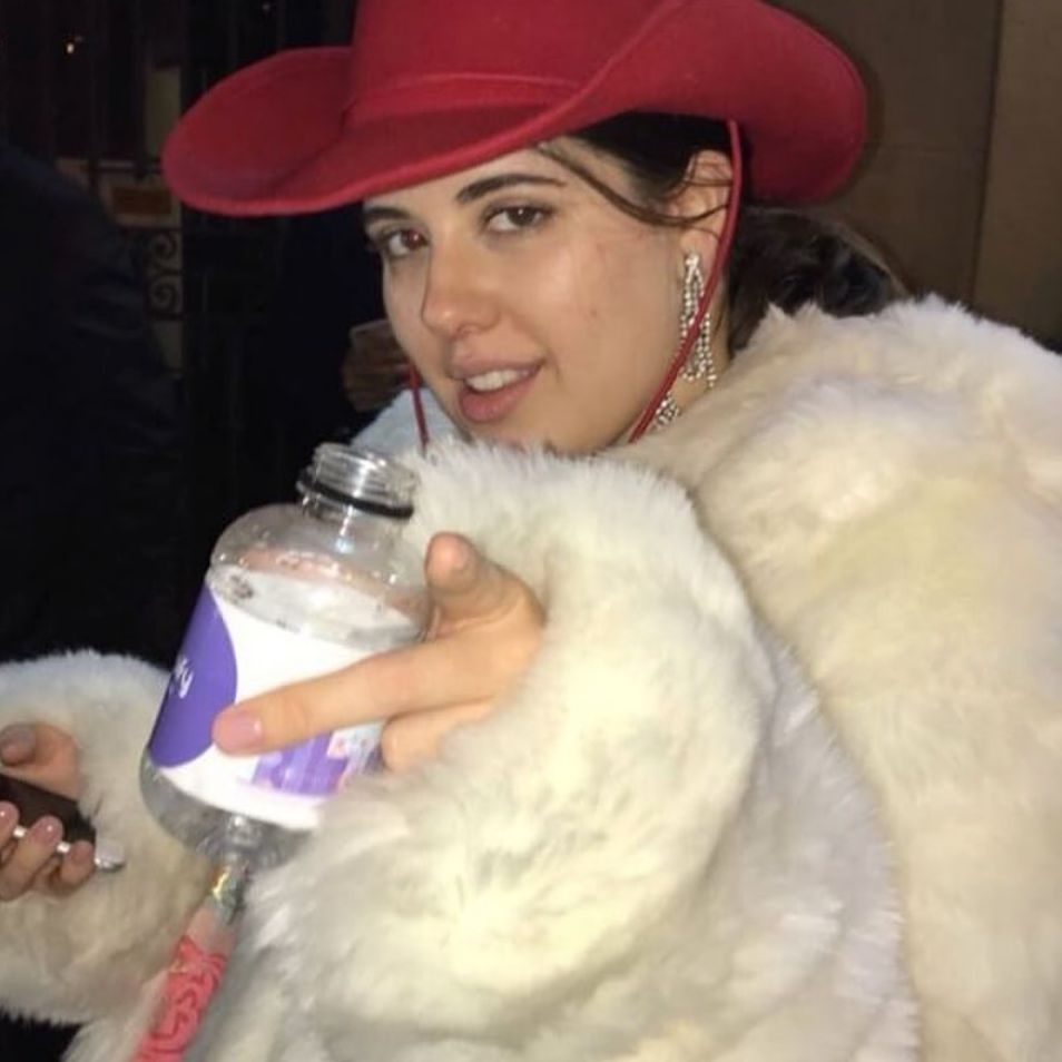 A COWGIRL IS GETTING DRUNK TONIGHT (GFOTY – USA / GOROGORO’S RODEO REMIX)