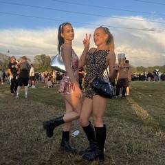 Kinda garagey kinda housey kinda vibes kinda funkyyyy