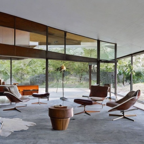 Broken Stone, Broken