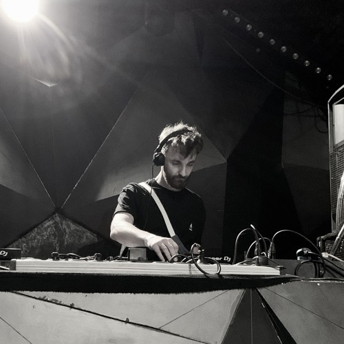 Stream vietzen VTZN Listen to DJ Sets playlist online for free on