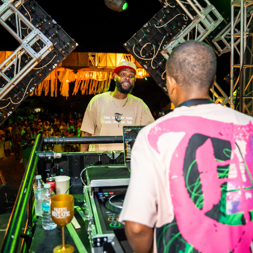 Legacy Team LIVE @ Nudes Estate 2025