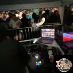 DJ DAVIS (TSA) LIVE @ HOTWAXX CORNER LEEDS CARNIVAL STREET PARTY