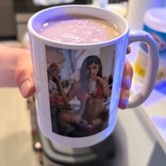 25-05-31 i just got my mia khalifa mug