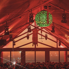 AM/PM @ Warung Beach Club (no one invited me)