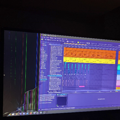I just fucking destroyed my monitor while making this in ableton