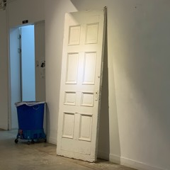유령서점 Ghost Bookshop