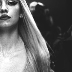 FEMME FATALE