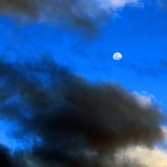 Cuando Caminan Las Nubes De Los Sentimientos