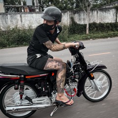 Yamate cùng Quân Max