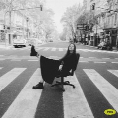 Me aburre todo lo nuevo (feat. Kitsne)