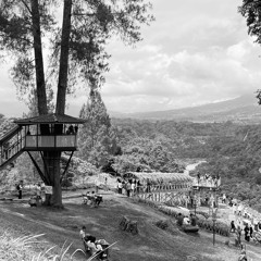 Ratu Sikumbang-tirai pelaminan