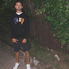 IN THE MIDDLE- Mm Scooter (Prod. jalenondabeat)