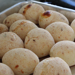 Tradicional pão de queijo da roça - por Dona Maria Catarina