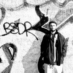 DJ DETOX - M4019 RAVE CONTAINMENT ACTION MIX032