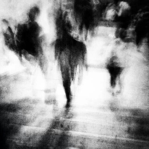 موتي بعز أحسن ولا أمـوت بيديك !