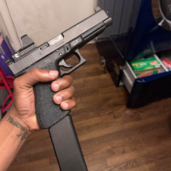 40RTY5GUNZ - Held My Blicc (Prod. 8x BLP)