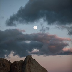 Full Moon Meditation (totally accessible, just about 5 minutes long)