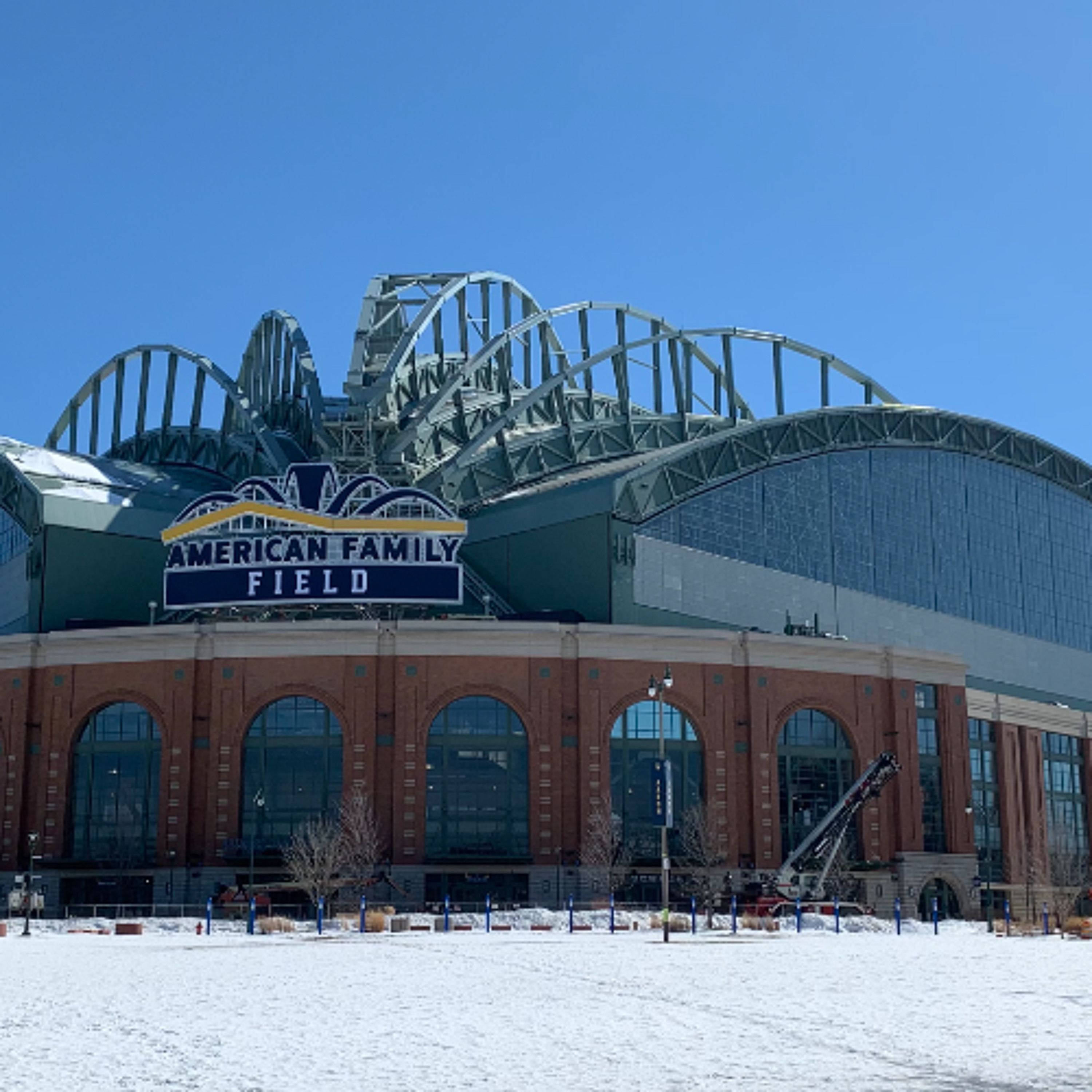 Brewers  Senior VP Mike Cosentino (5/22/26) episode artwork