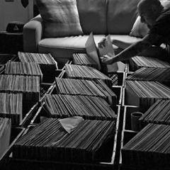 Hot Crate Classics 32 Big Room Techno Vinyl Set By Saeed Younan