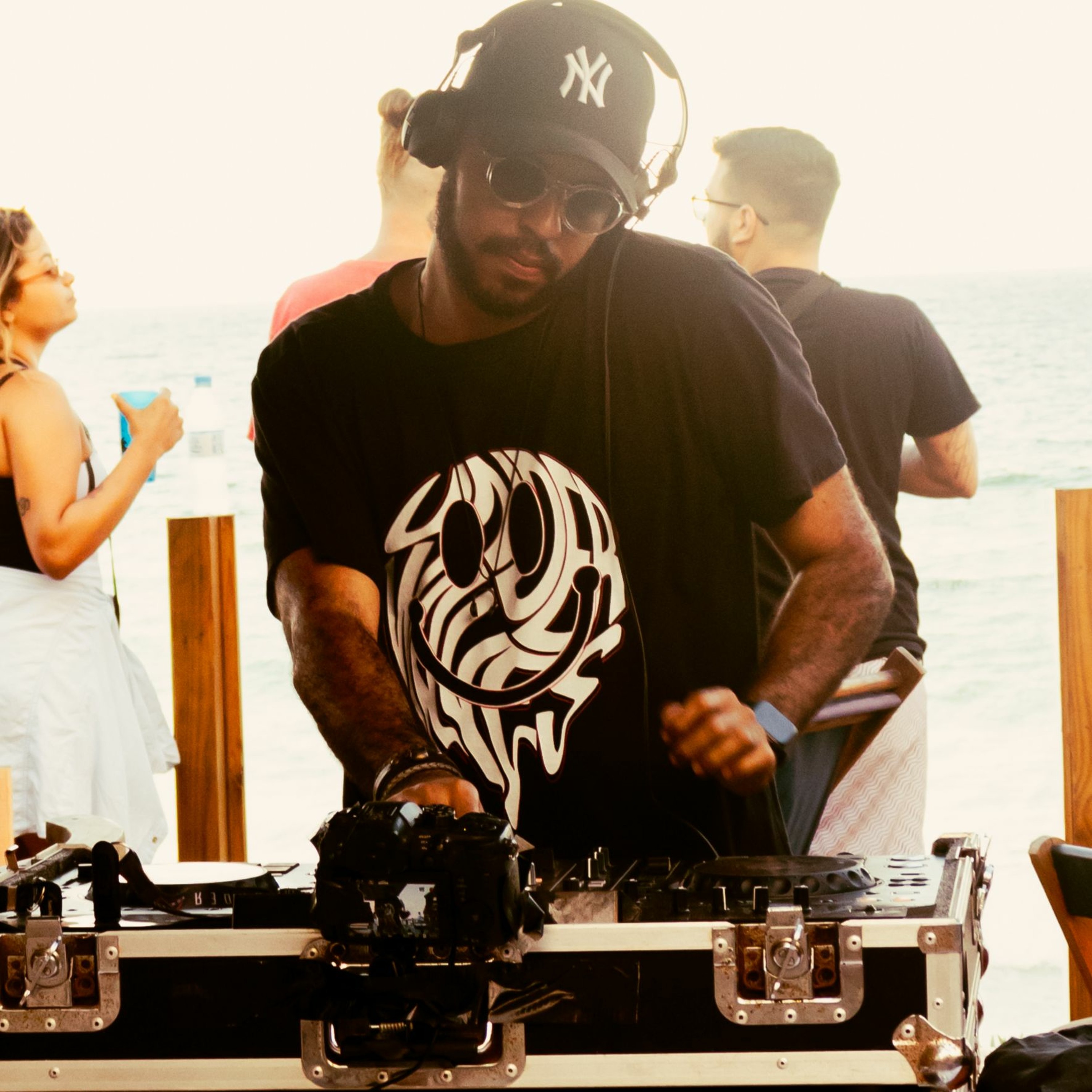 LUCKE @ Live at Under Waves Day Party Florianópolis 11.03.23 episode artwork