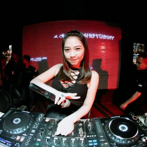 DJ AYYA OLIVIA - 07 MART 2023 VVIP ORANG GANTENG.mp3