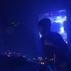ᴠ 🕊️ | ᴠɪᴋɪ ᴍɪᴅᴏʀɪ :: extended sunrise set Live @ MaHalla (Berlin, Germany) • 5.4.2025