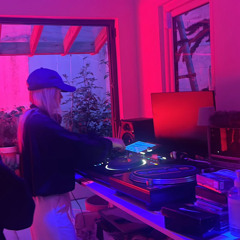 Move ‘N’ Groove
