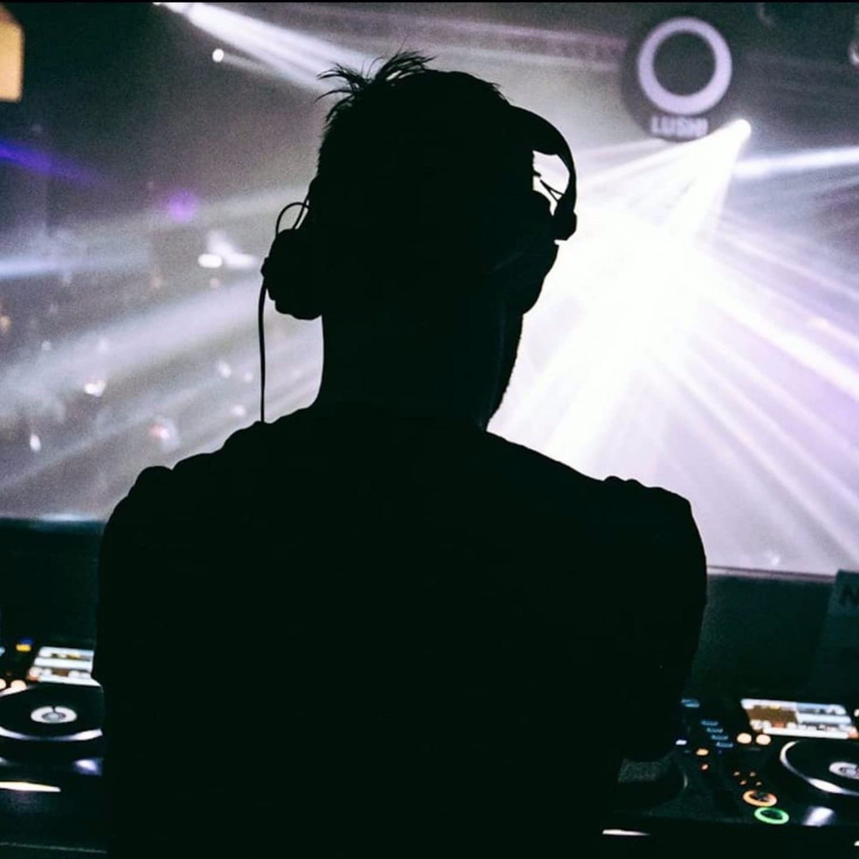 Paul Thomas presents UV Radio