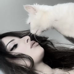 وينك حبيبي مو قلتلي من تشتاق جنبك تلقاني💔