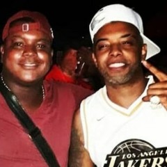 MC TH = PEITINHO PEQUENININHO DA BUNDA GRANDONA, VAI SUA CAVALONA  DJ DAVASCO DO SALGUEIIRO