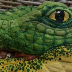 Hiphopodile vs Rapigator