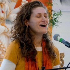 Ramani from Mantra Circle - Shri Radhe (Kirtan Cover)