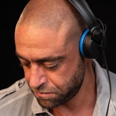 Live in the mix Vol 2 House Mashups DJ Junior Hash