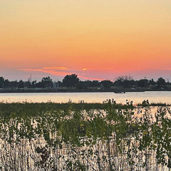 Earl Thomas Conley - Holding Her And Loving You (Cover)