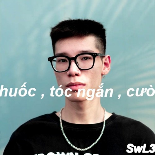 hút thuốc, tóc ngắn, cười xinh