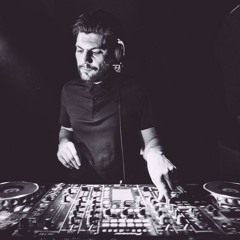 Ridney ft Josh Hubi - Give U No More