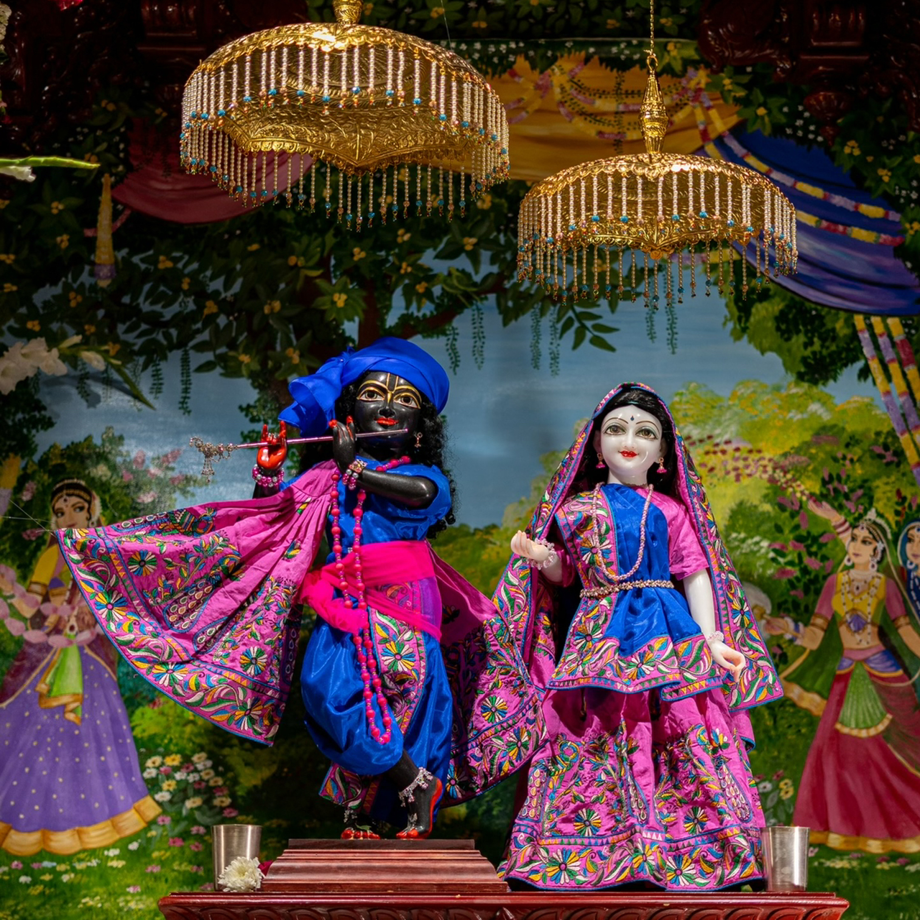 Mukunda Ft. Shruthi and Sri Rupa - Festival Of The Holy Name 7.3.23 episode artwork
