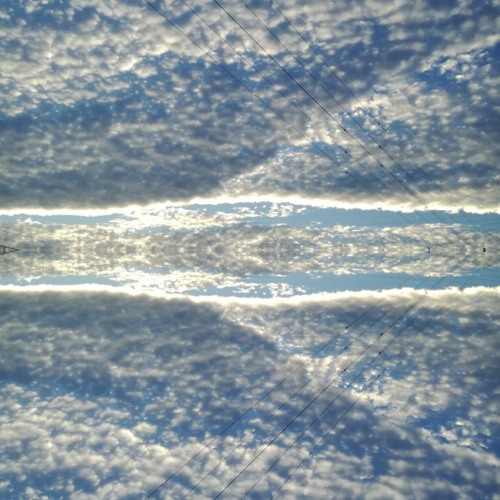 Flowing Cloud