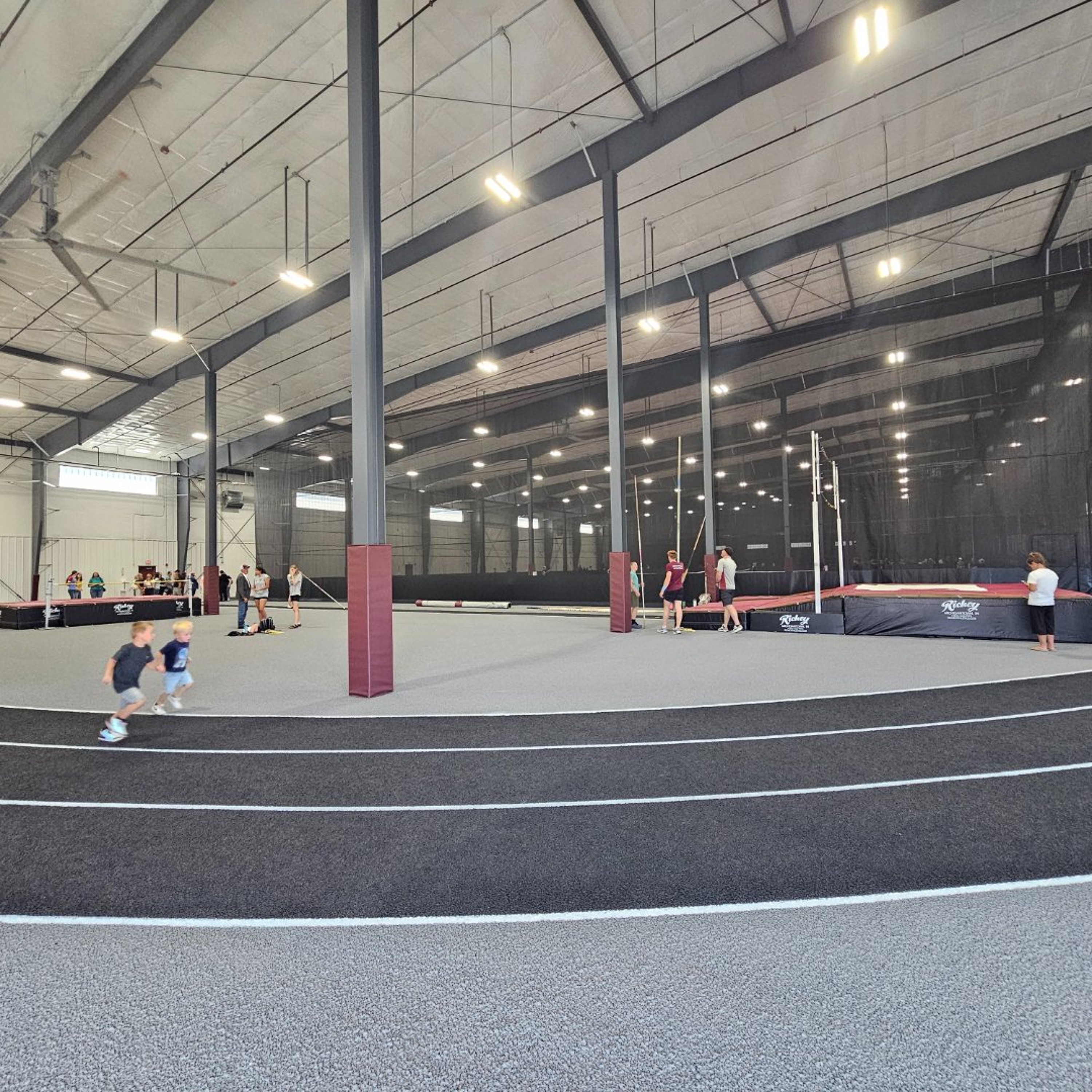 New Broulim’s Fieldhouse opens at Rigby High School