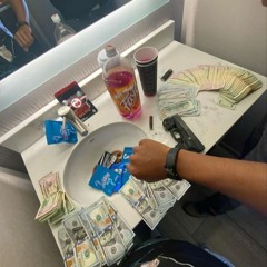 & +junk!e - goin brazy(p. whaze9 x lazylabor)