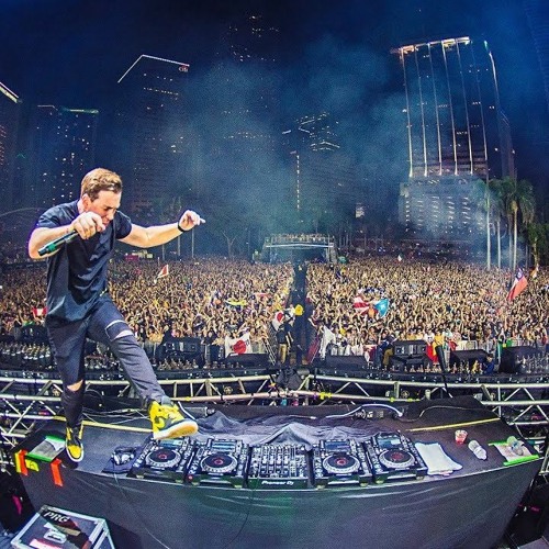 Hardwell & Blasterjaxx - Big Room Never Dies (Hardwell @ Ultra 2018)