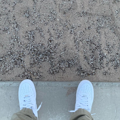 BROKEN LULLABY - Single