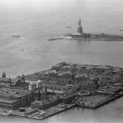 Ellis Island (film cue | film music)