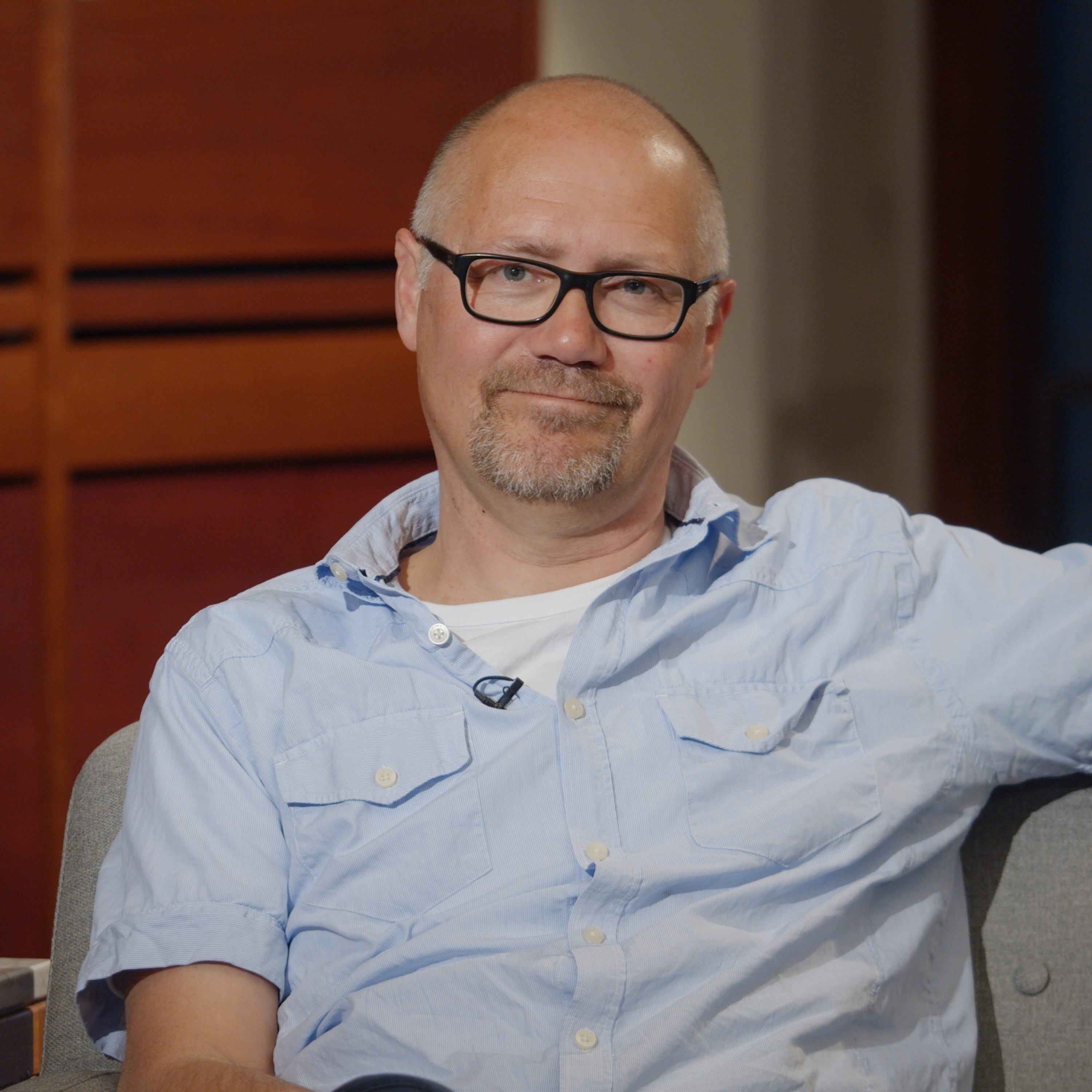 Podcastbild: En ny bok 2021 – En annan värld med Henrik Höjer