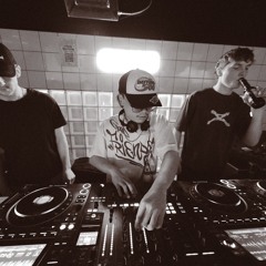 All roads lead to techno 👁️👅👁️