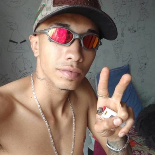 MC RF - TO CATUCANDO ESSA PUT4 COM FORÇA